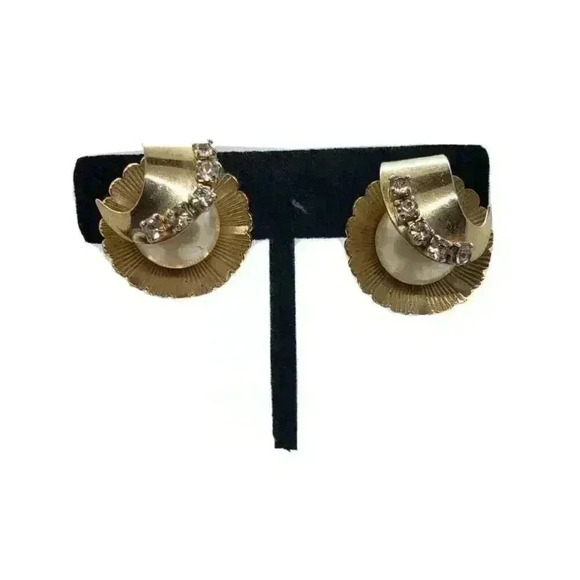 Pearl Jewelry - Vintage Clip Earrings Faux Pearl, Gold & Rhinestone Wrap Design Fluted Base